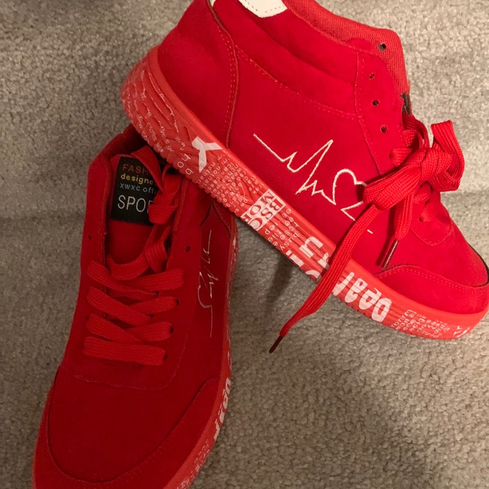 Heartbeat Sneakers